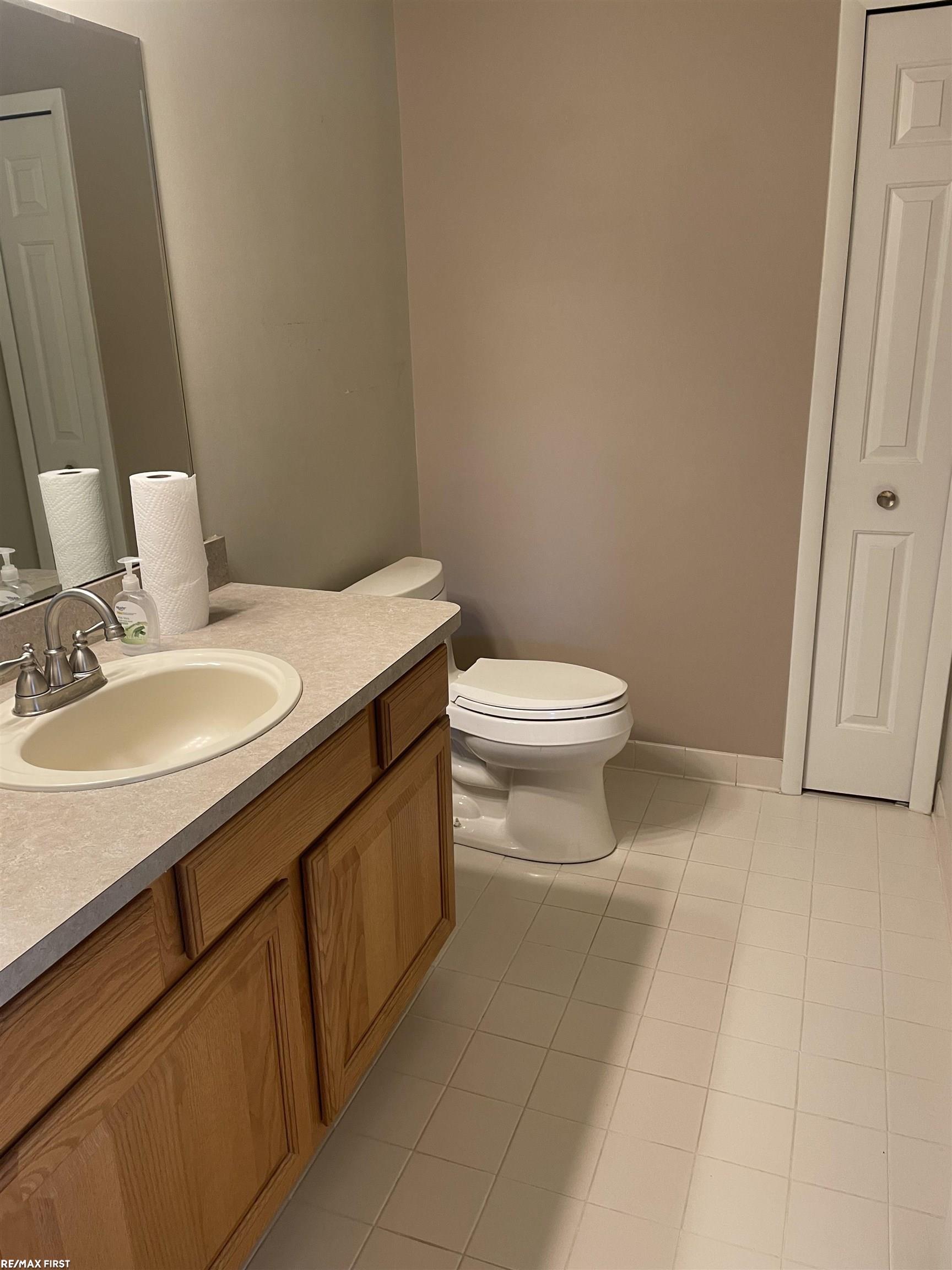 21537 Armada Ridge Road Armada, MI 48005 - Photo 28 of 48 50114374-27.JPG