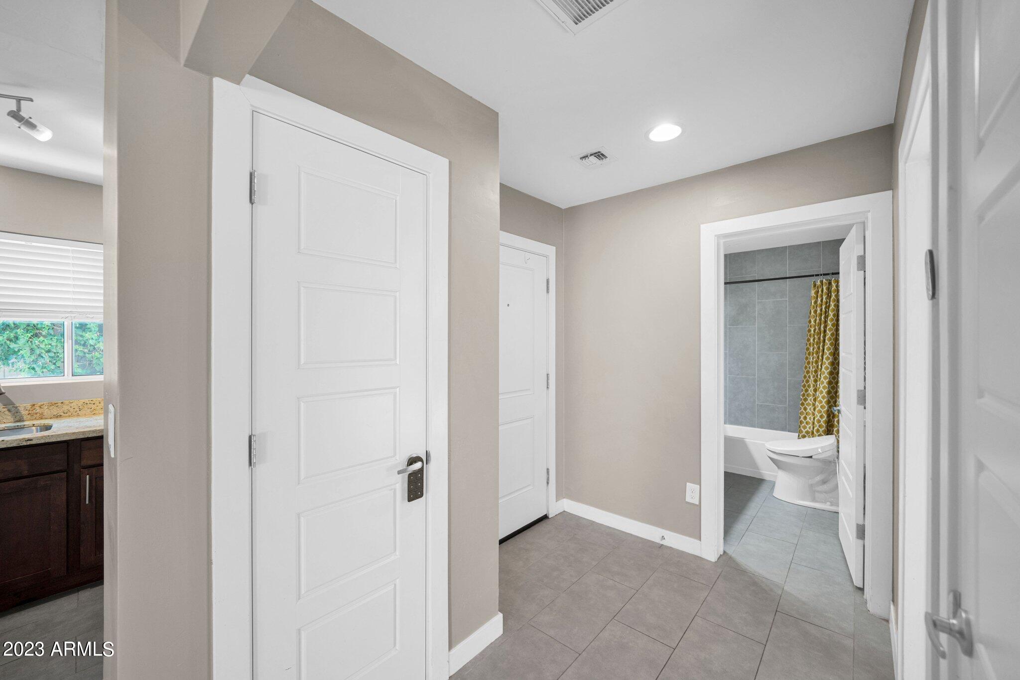 925 West McDowell Road, Unit 105 Phoenix, AZ 85007 - Photo 11 of 24 16-web-or-mls-DSC04486