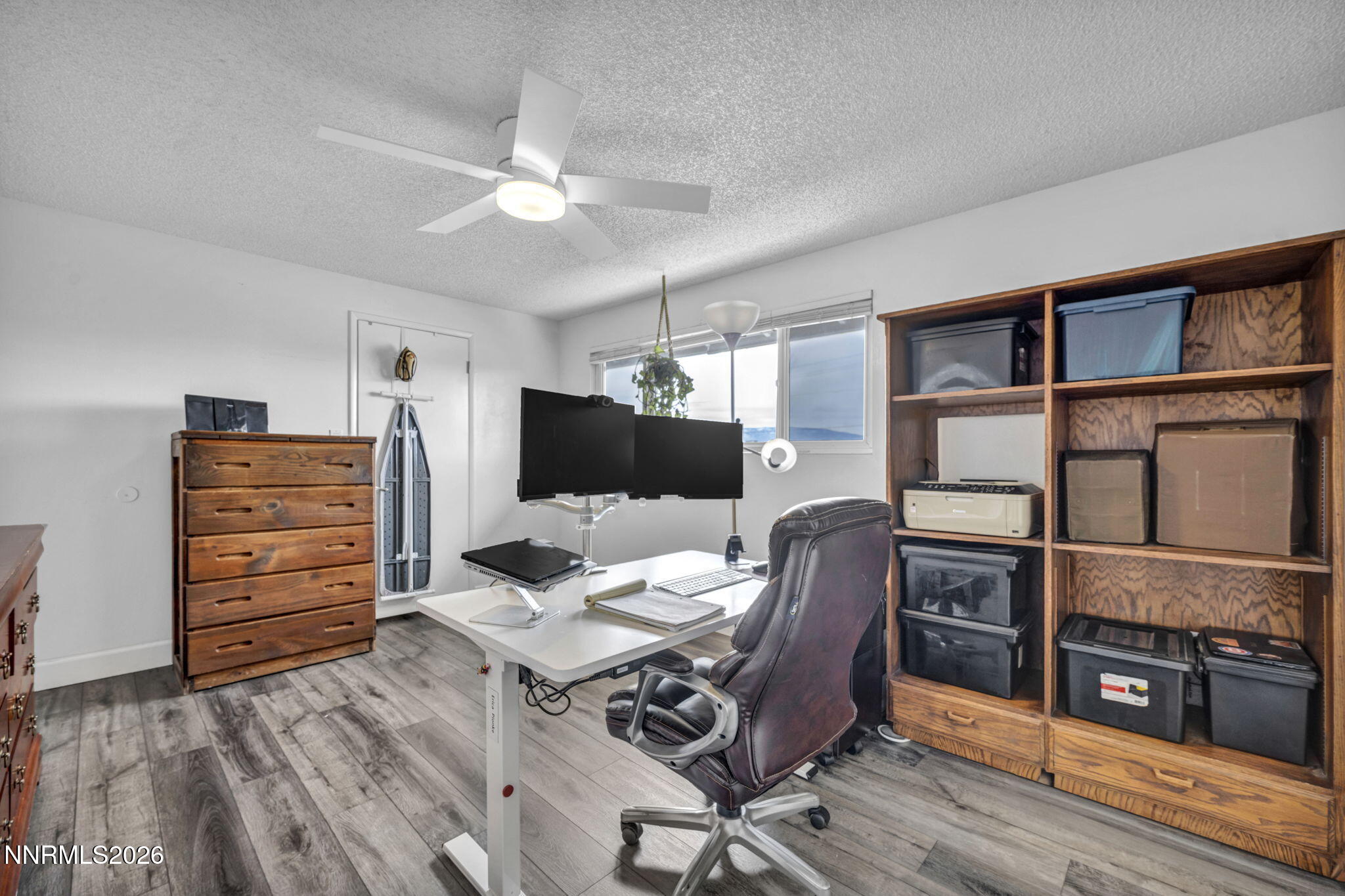 959 Mesa Ridge Drive, Unit 2 Sparks, NV 89434 - Photo 25 of 41 a workspace with furniture