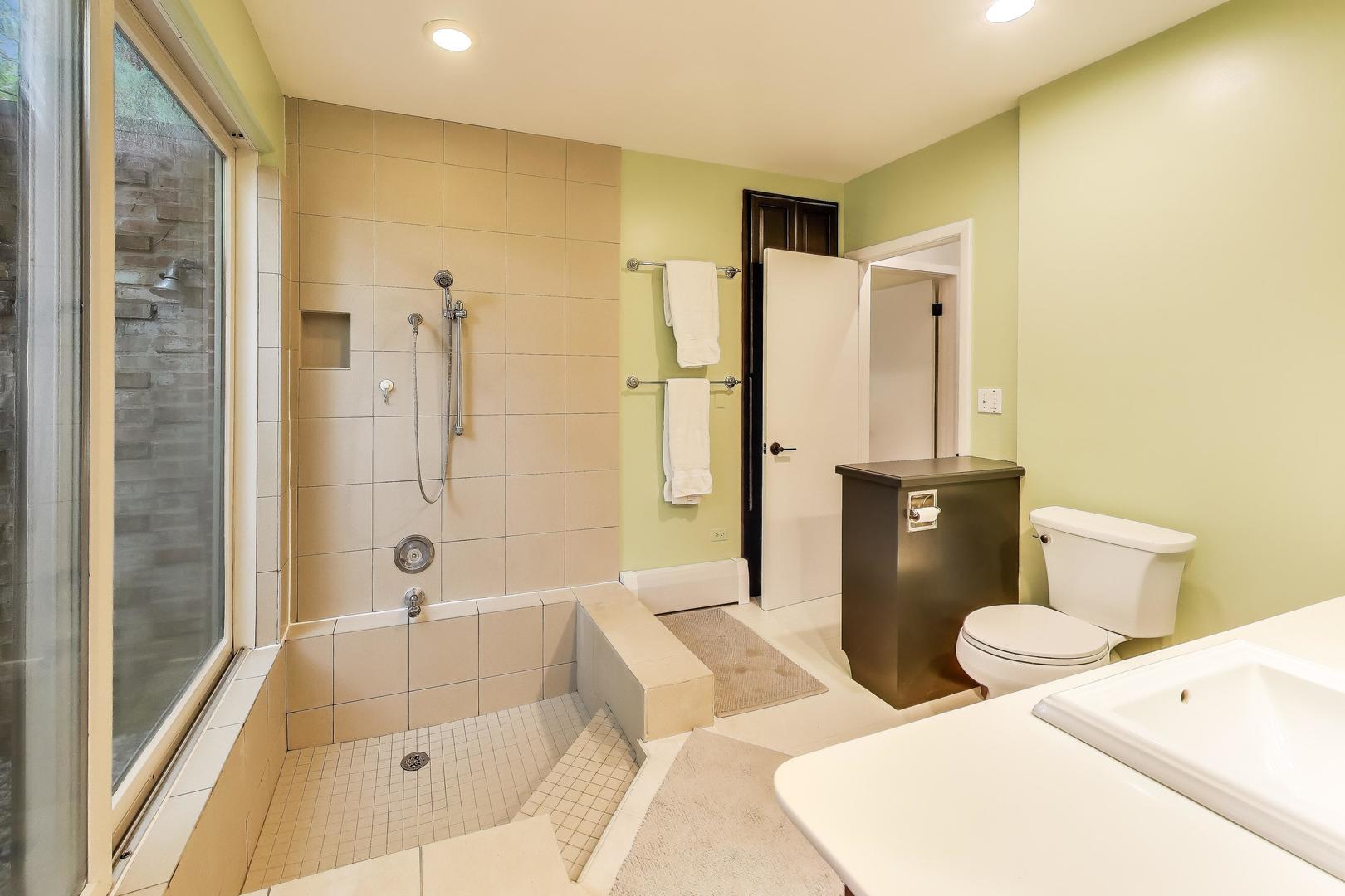 239 Beverly Road Barrington, IL 60010 - Photo 22 of 35