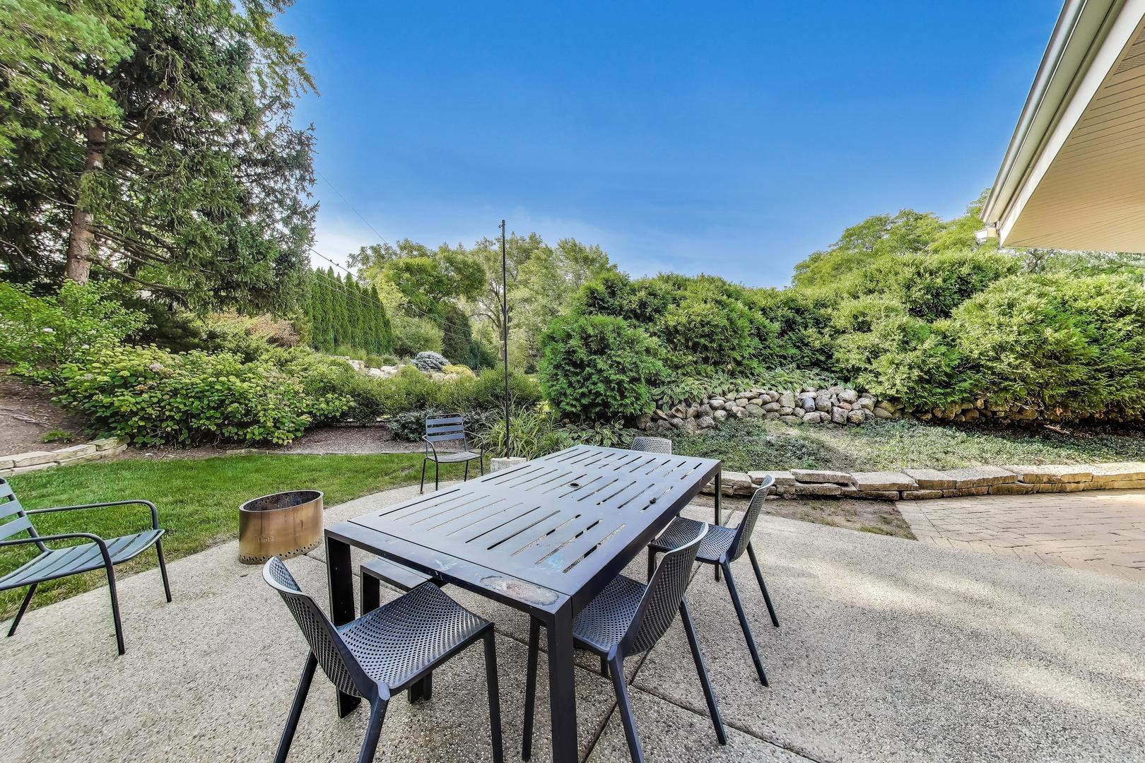 239 Beverly Road Barrington, IL 60010 - Photo 33 of 35