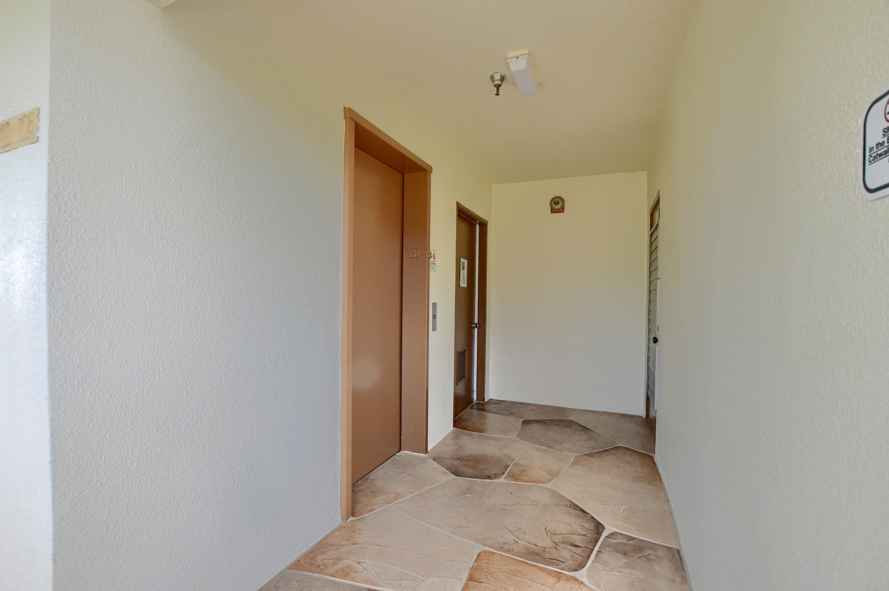 161 Mansfield D Boca Raton, FL 33434 - Photo 18 of 59 05_ebf_2610-hdr(5)