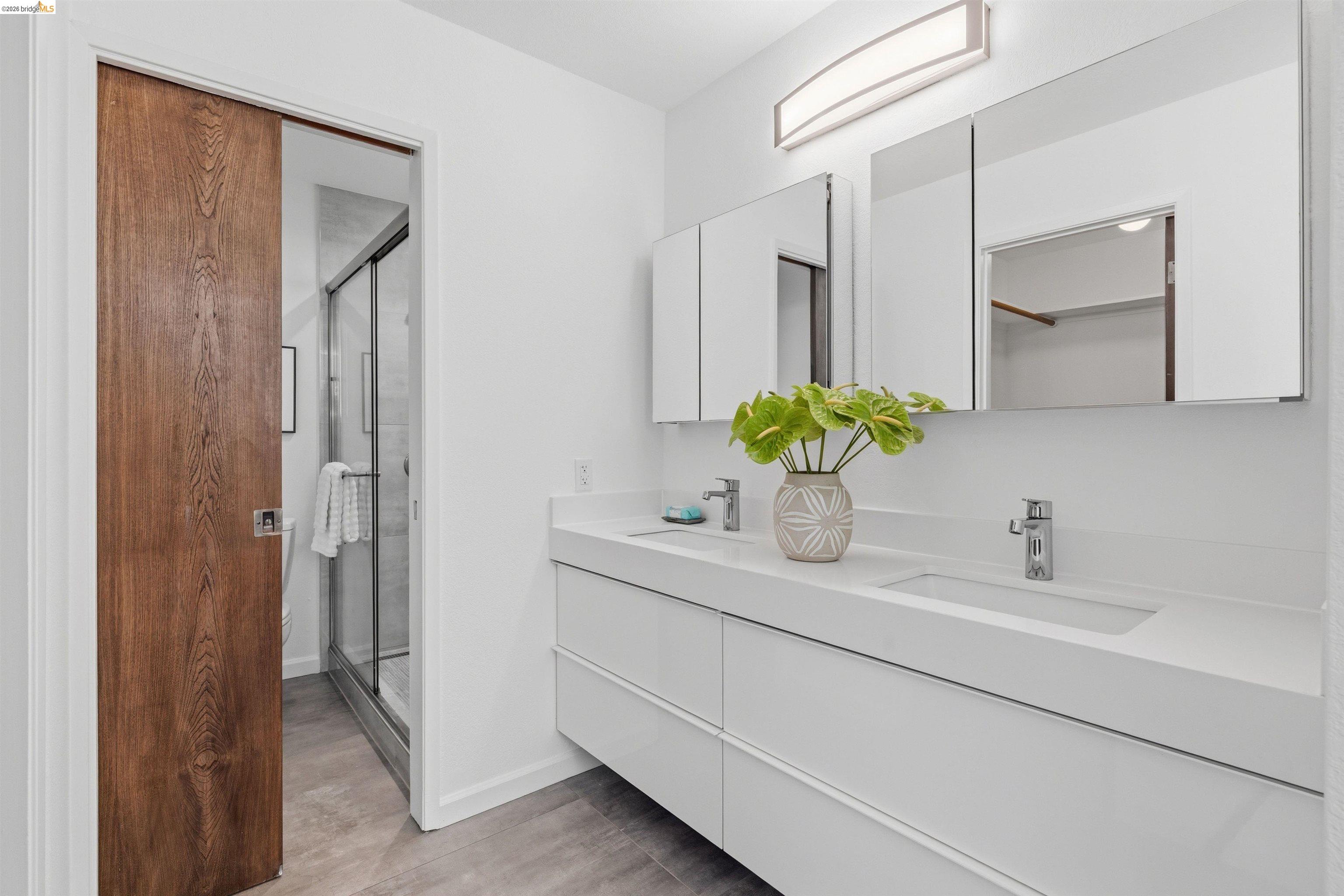 6763 Pinehaven Road Oakland, CA 94611 - Photo 25 of 48