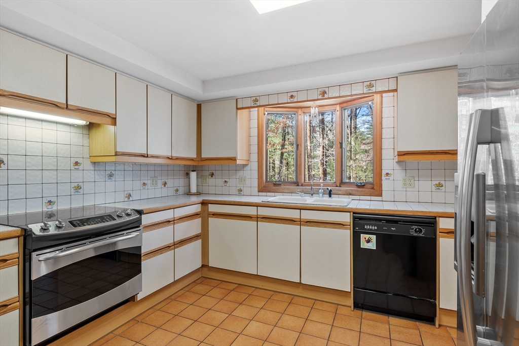 10 Mt Vernon Road Boxford, MA 01921 - Photo 9 of 28