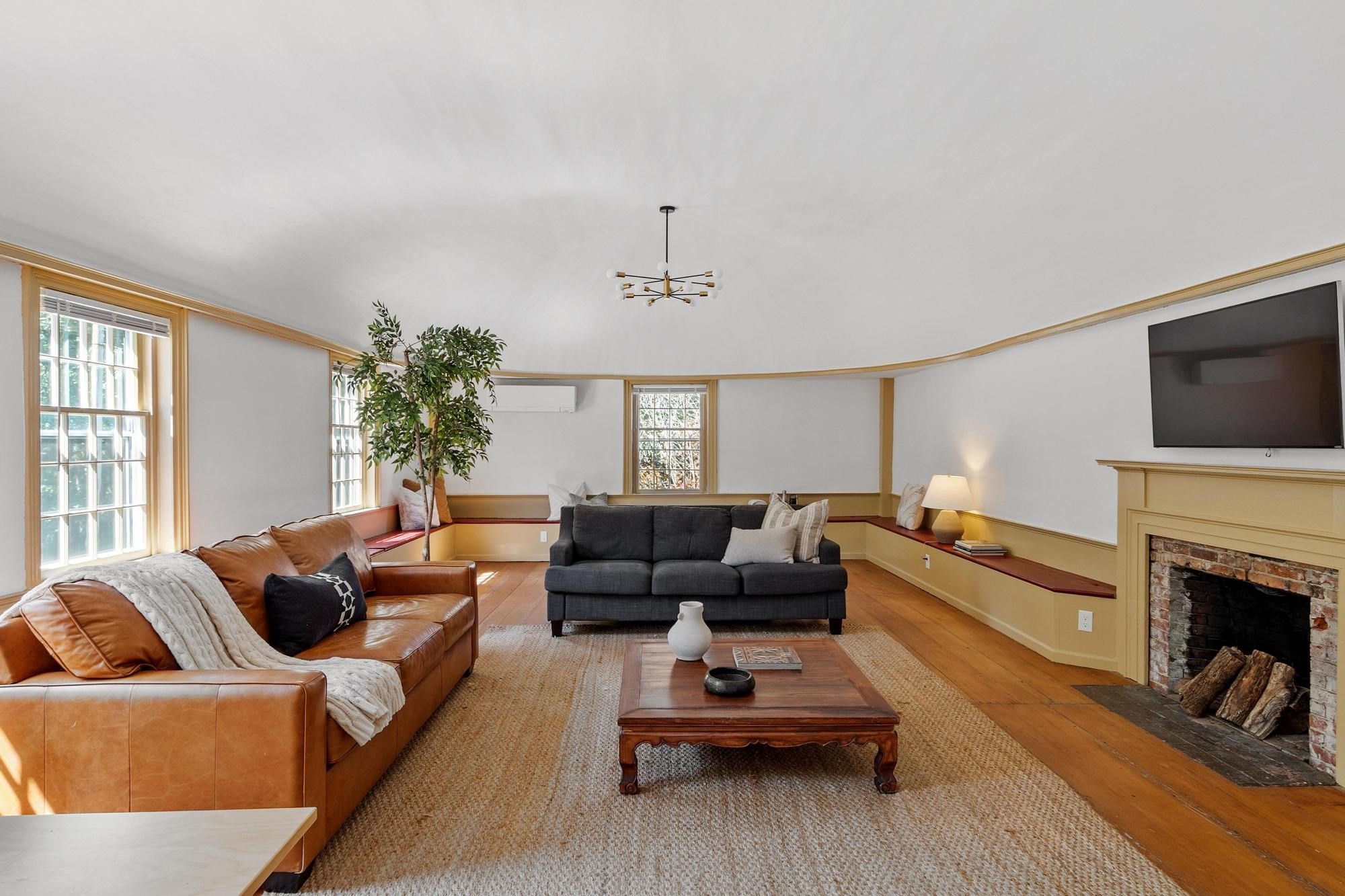 321 Princeton Road Sterling, MA 01564 - Photo 7 of 36 Gallery Image 7