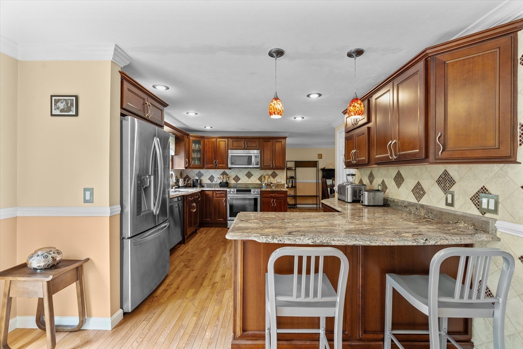 96 Paxton Road Holden, MA 01520 - Photo 9 of 41 Gallery Image 9