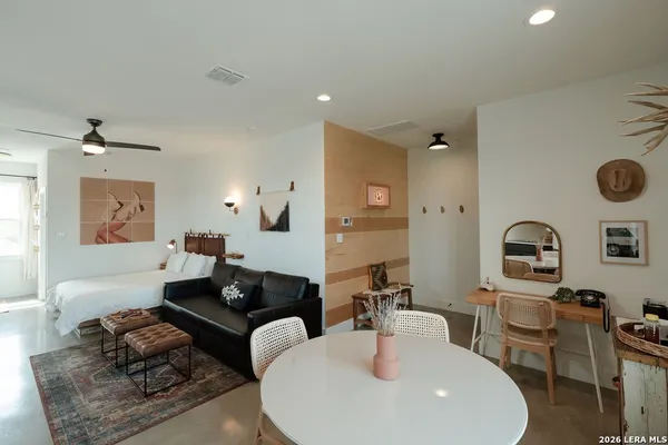 $642,500 | 103 Cascada, Spring Branch, TX 78070