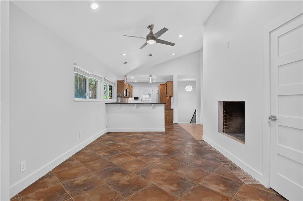 6311 Hunting Creek Road Northeast Atlanta, GA 30328 - Photo 12 of 42