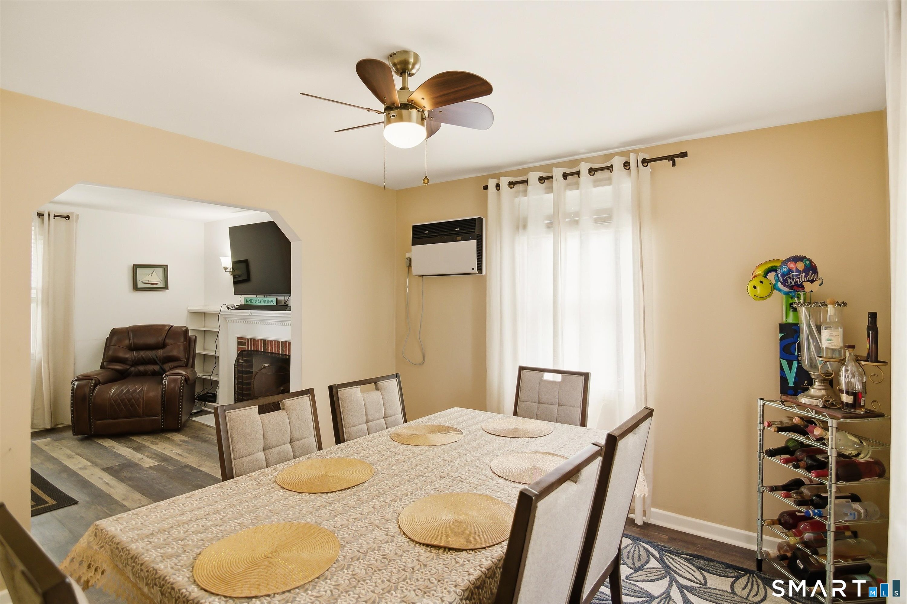 506 Lighthouse Road New Haven, CT 06512 - Photo 16 of 40
