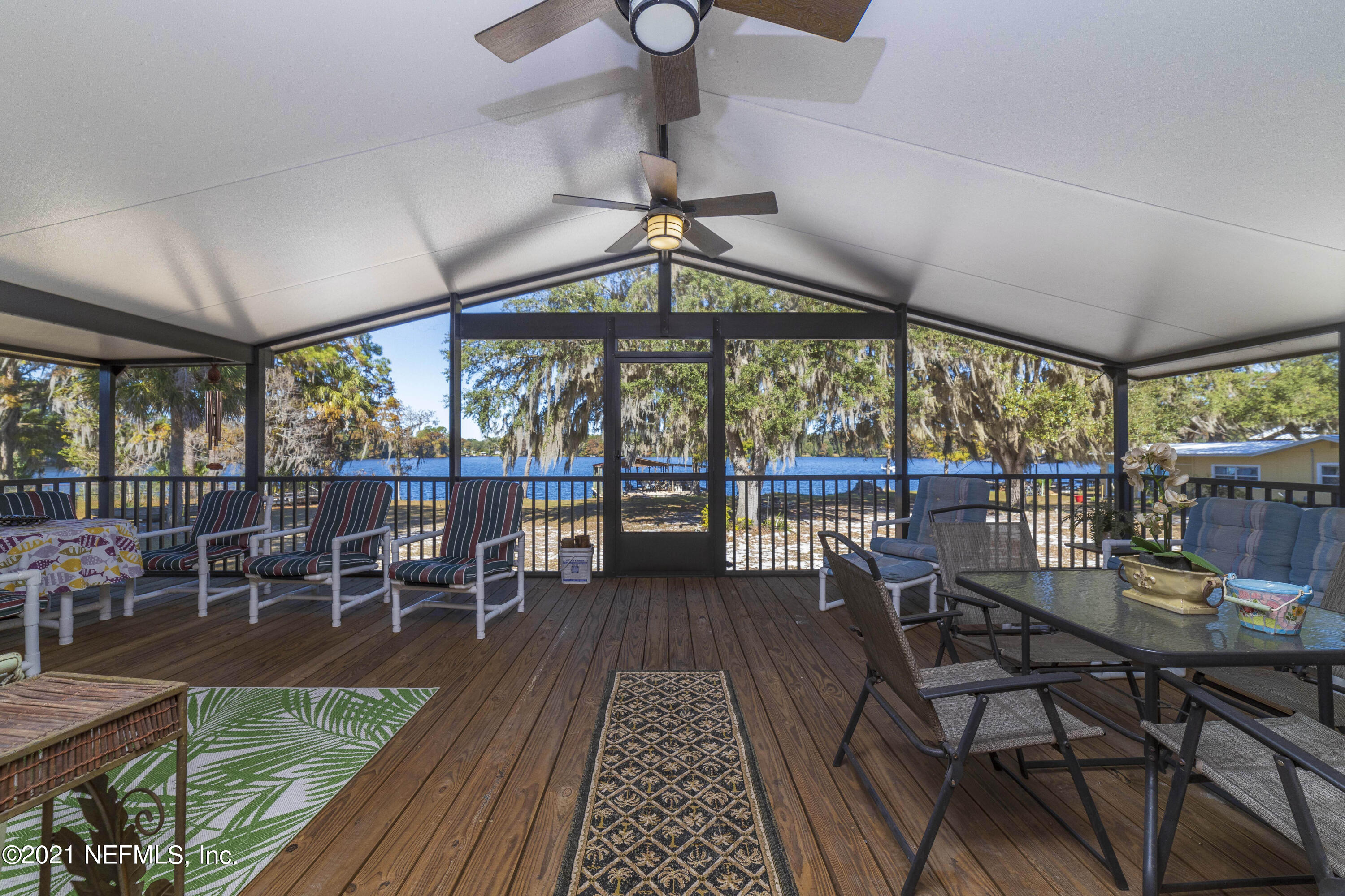 260 Old Woods Road Interlachen, FL 32148 - Photo 13 of 75 2