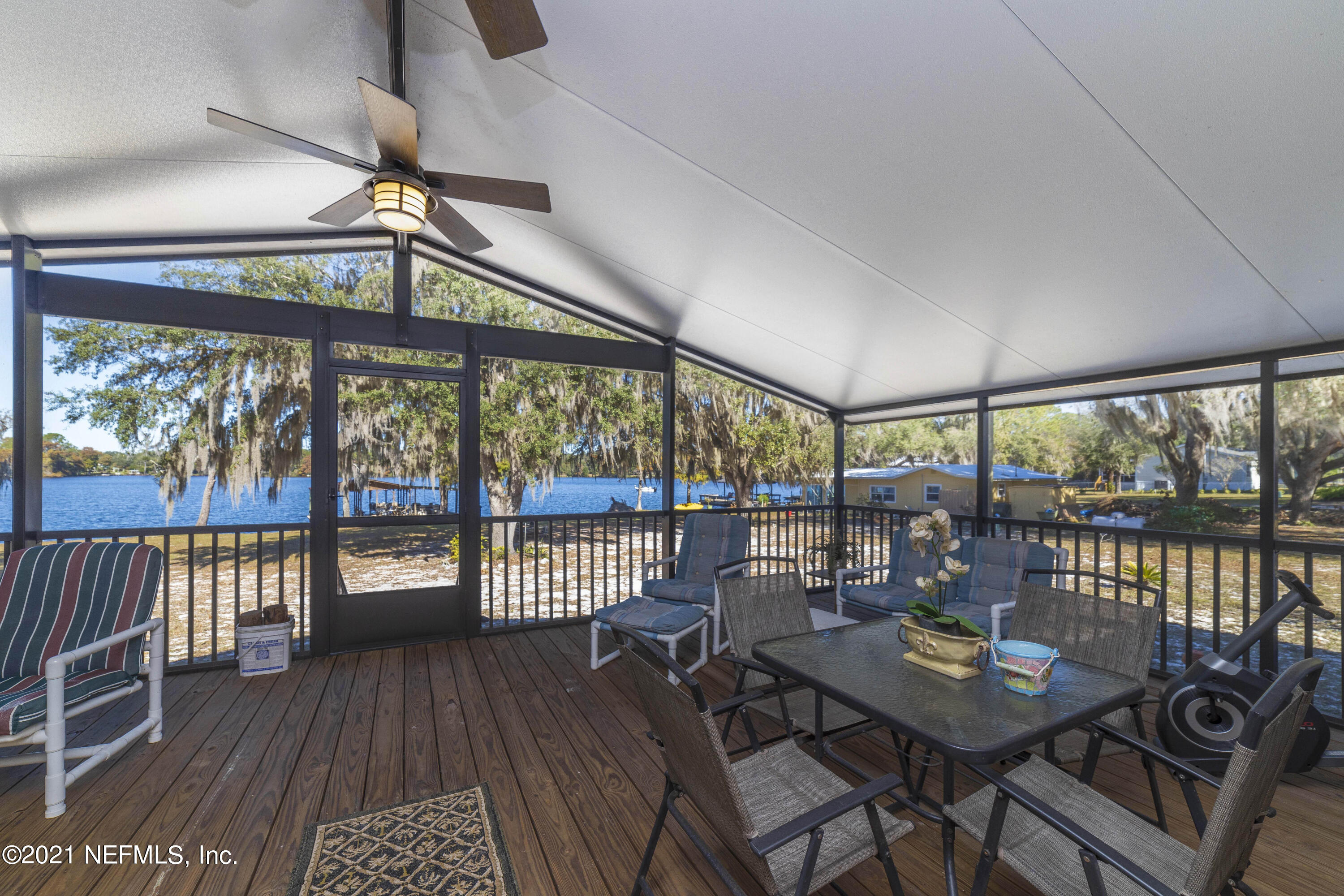 260 Old Woods Road Interlachen, FL 32148 - Photo 15 of 75 4