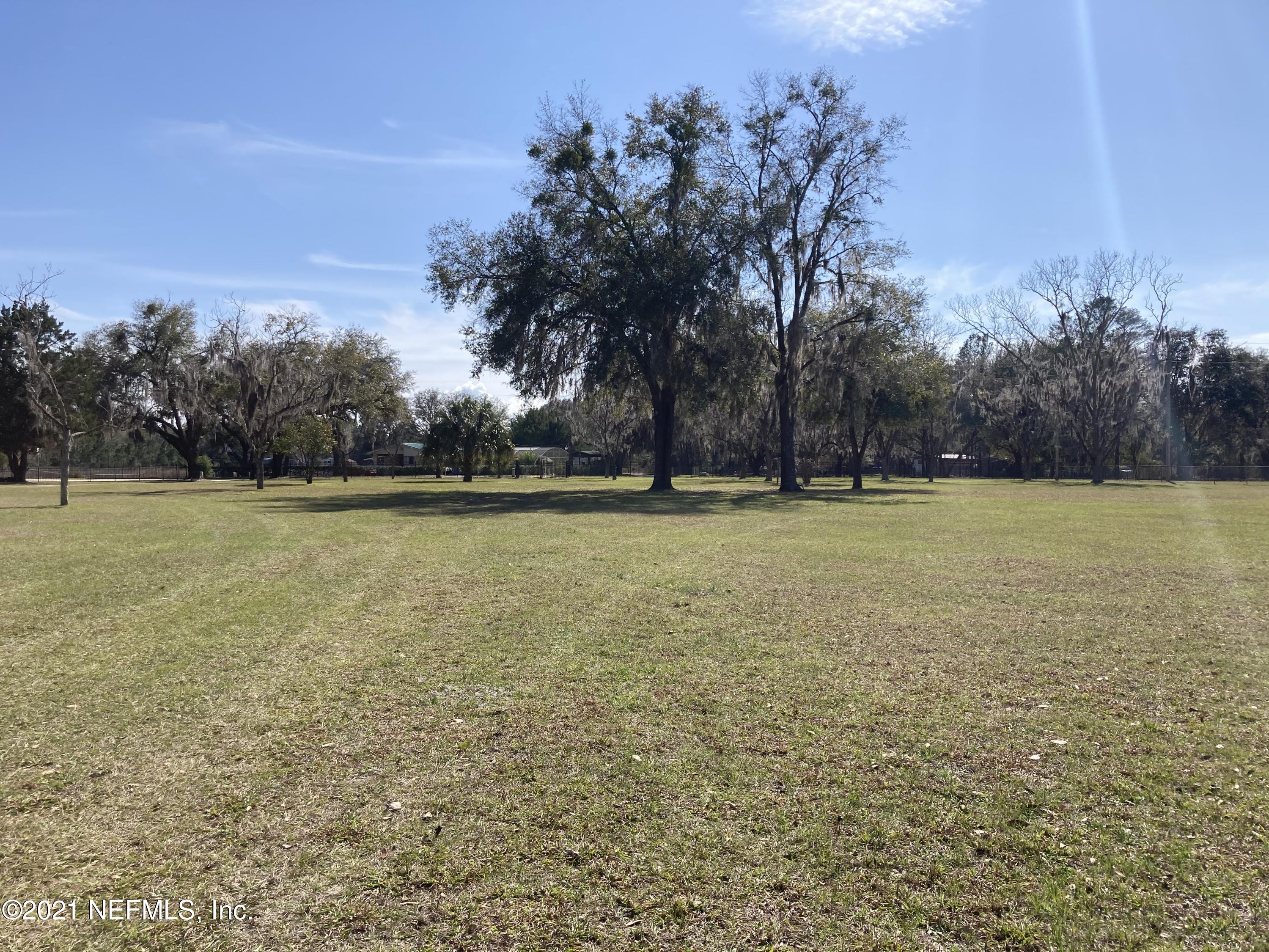 260 Old Woods Road Interlachen, FL 32148 - Photo 10 of 75 260 Old Woods Rd, Interlachen, FL