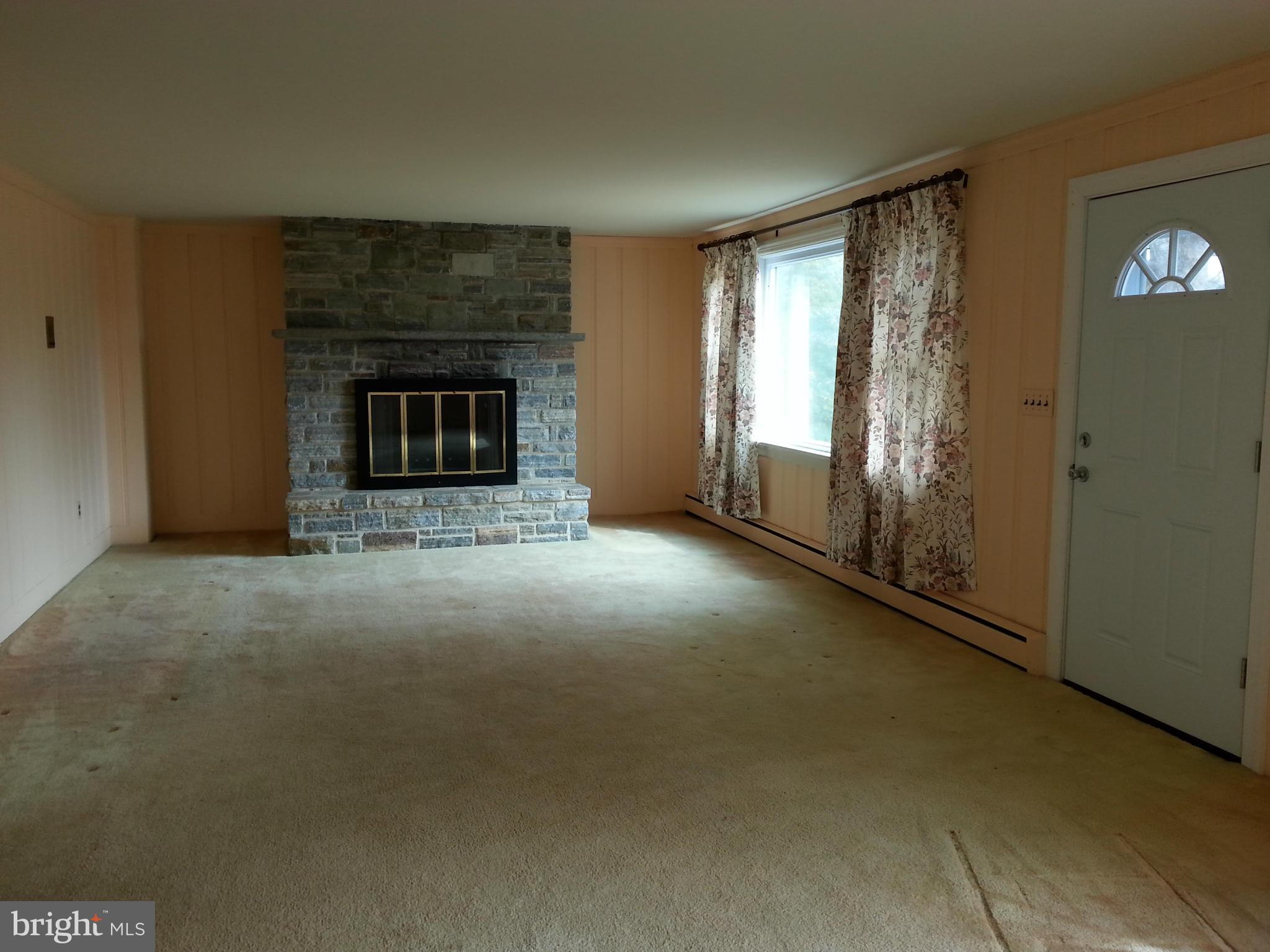 1273 Boyd Road Street, MD 21154 - Photo 19 of 27 Living Room