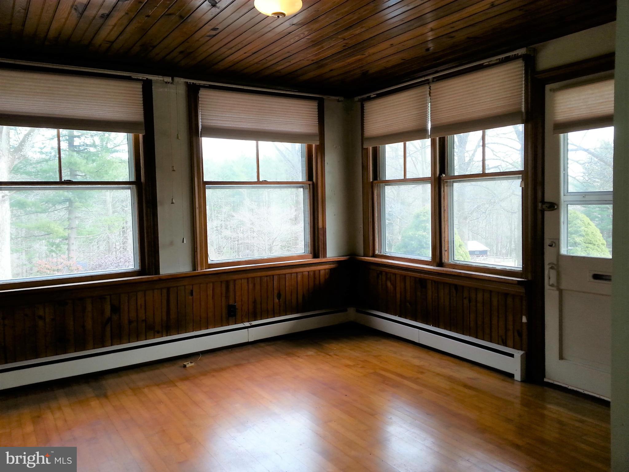 1273 Boyd Road Street, MD 21154 - Photo 21 of 27 Family Room