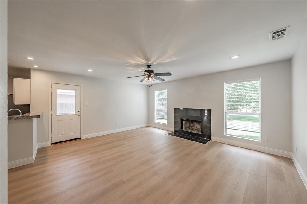 4503 Mexicana Road Dallas, TX 75212 - Photo 7 of 40