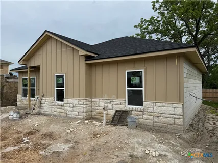 $219,900 | 606 Bridge Street, Gatesville, TX 76528