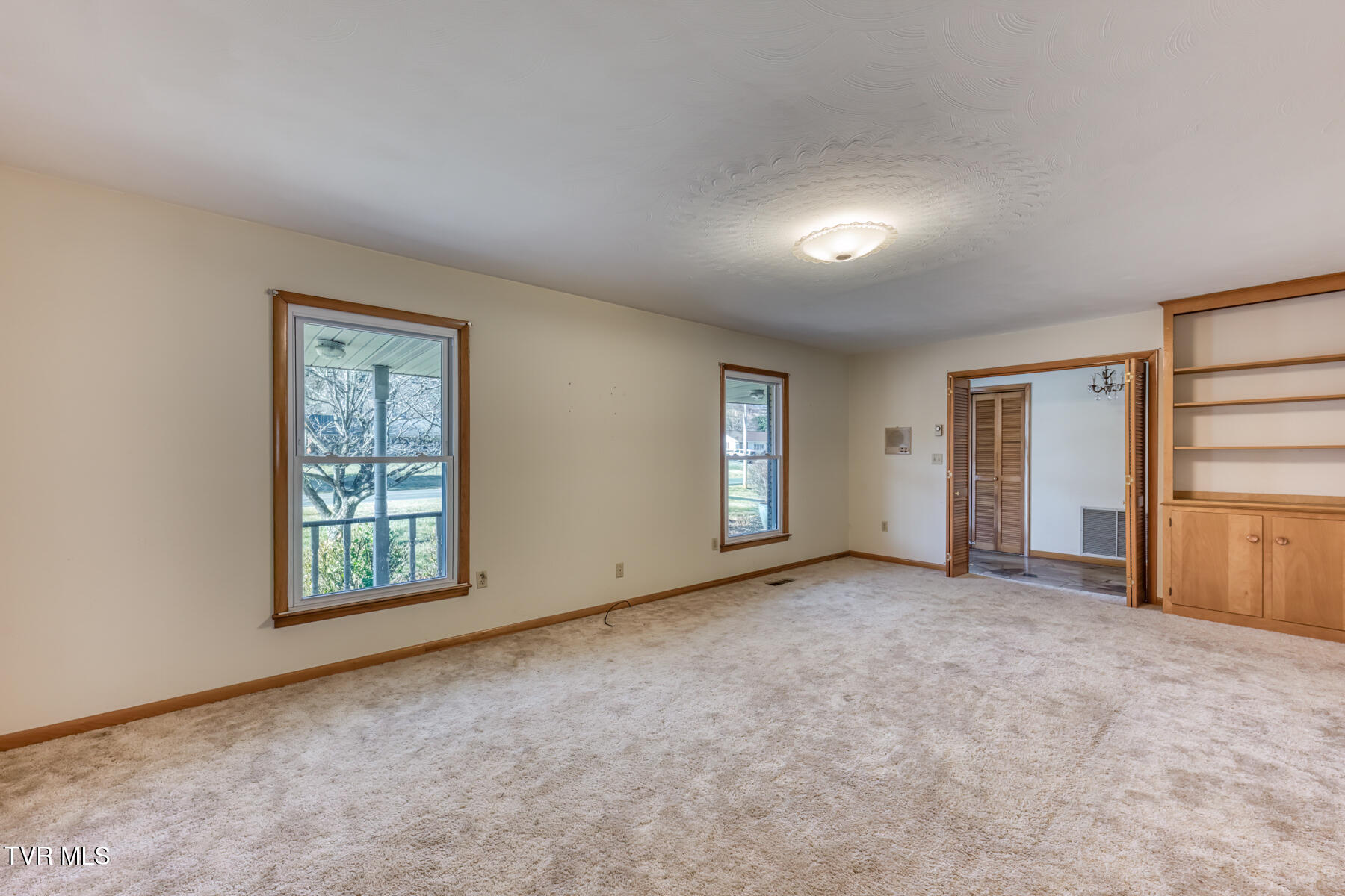 517 Colonial Heights Road Kingsport, TN 37663 - Photo 11 of 64 517 Colonial Heights Rd-11