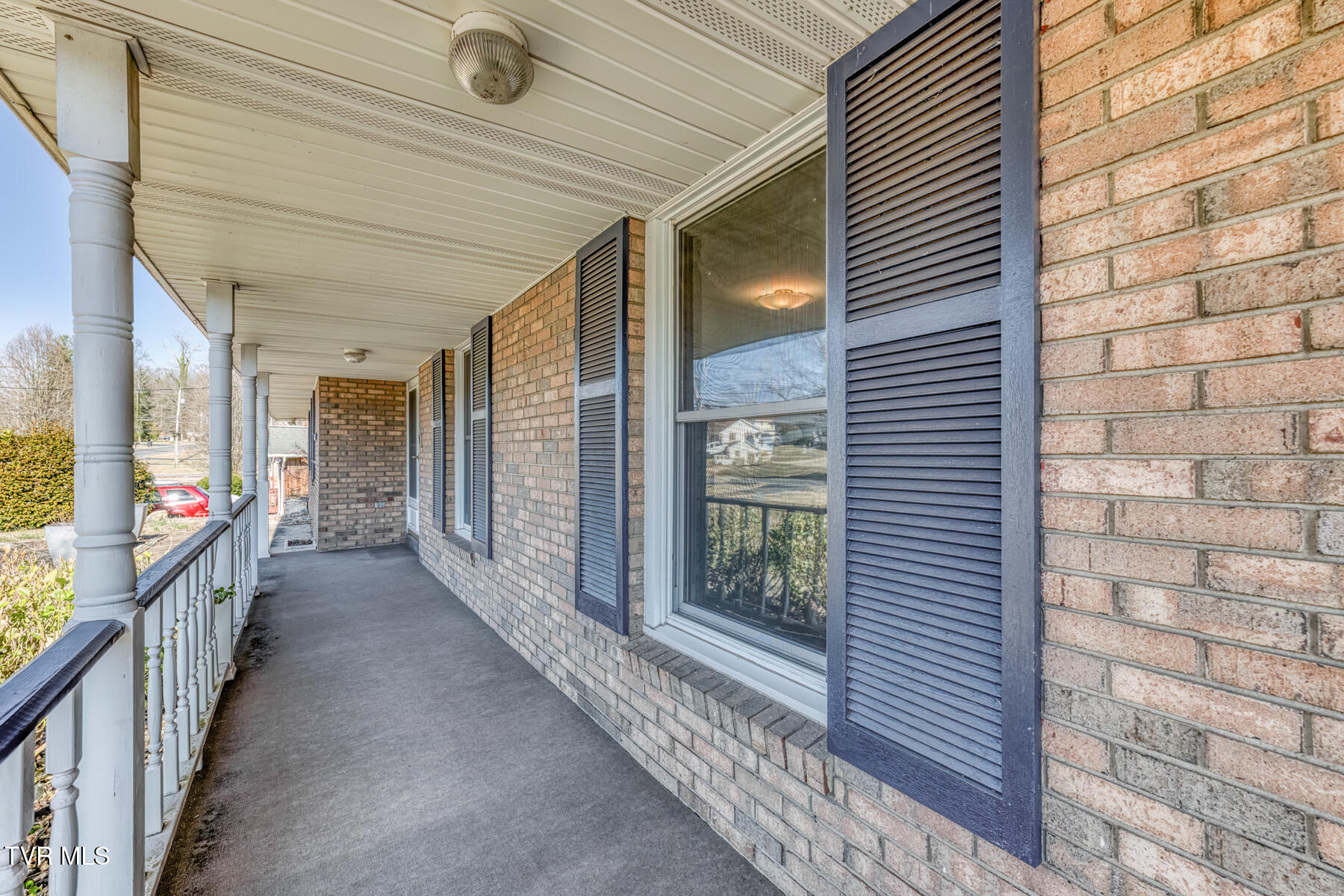 517 Colonial Heights Rd-3