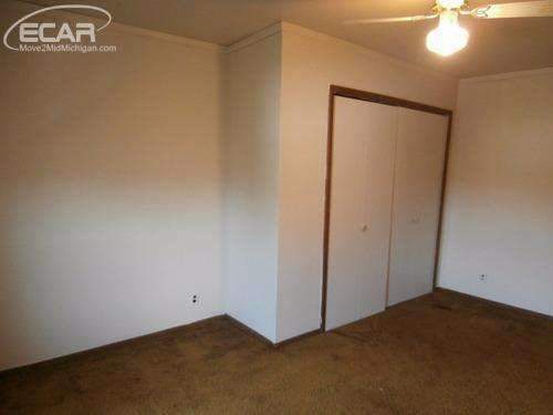 4728 Newburg Road Bancroft, MI 48414 - Photo 15 of 28 21237740-14.JPG