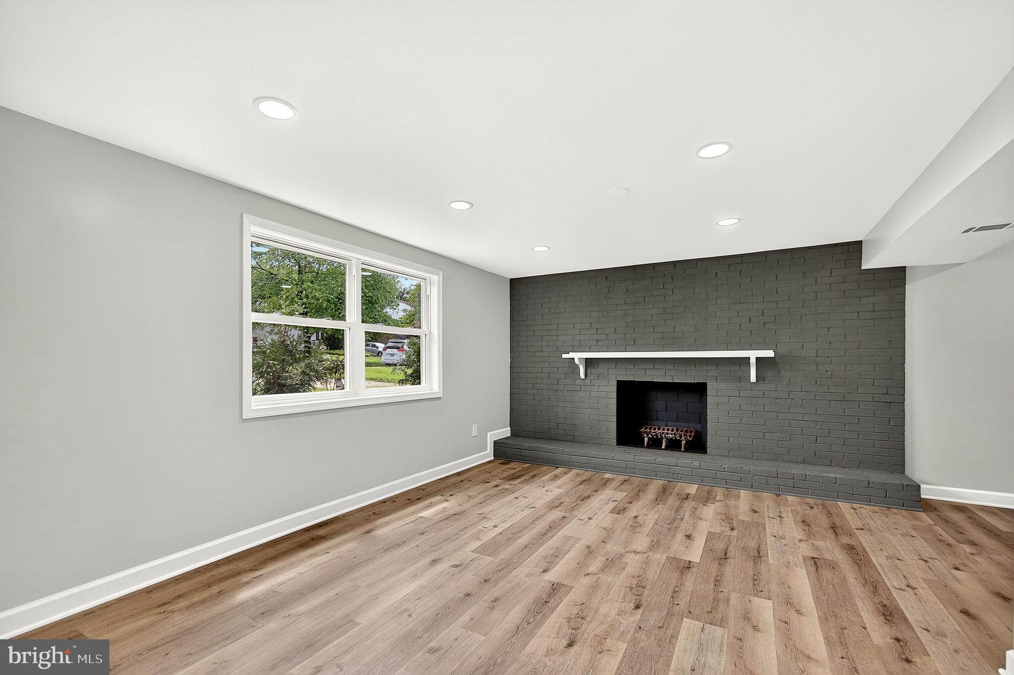 4016 Mapleton Drive Chantilly, VA 20151 - Photo 27 of 47 Gallery Image 27