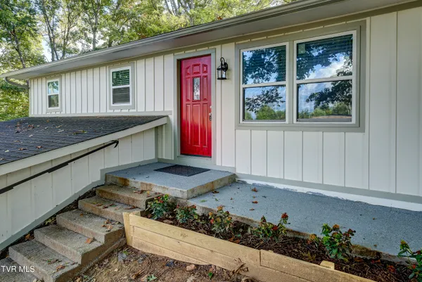 $279,900 | 317 Rosemary Lane, Piney Flats, TN 37686