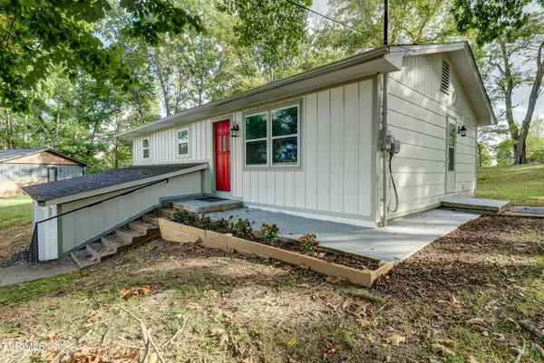$279,900 | 317 Rosemary Lane, Piney Flats, TN 37686