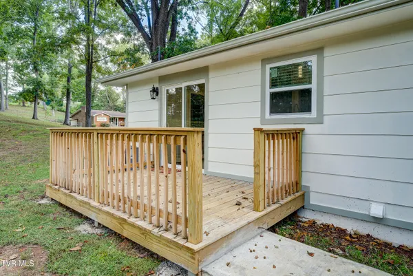 $279,900 | 317 Rosemary Lane, Piney Flats, TN 37686