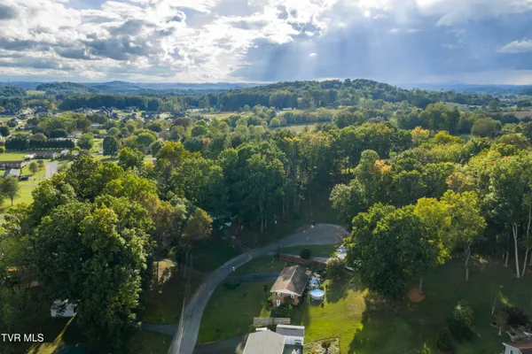 $279,900 | 317 Rosemary Lane, Piney Flats, TN 37686
