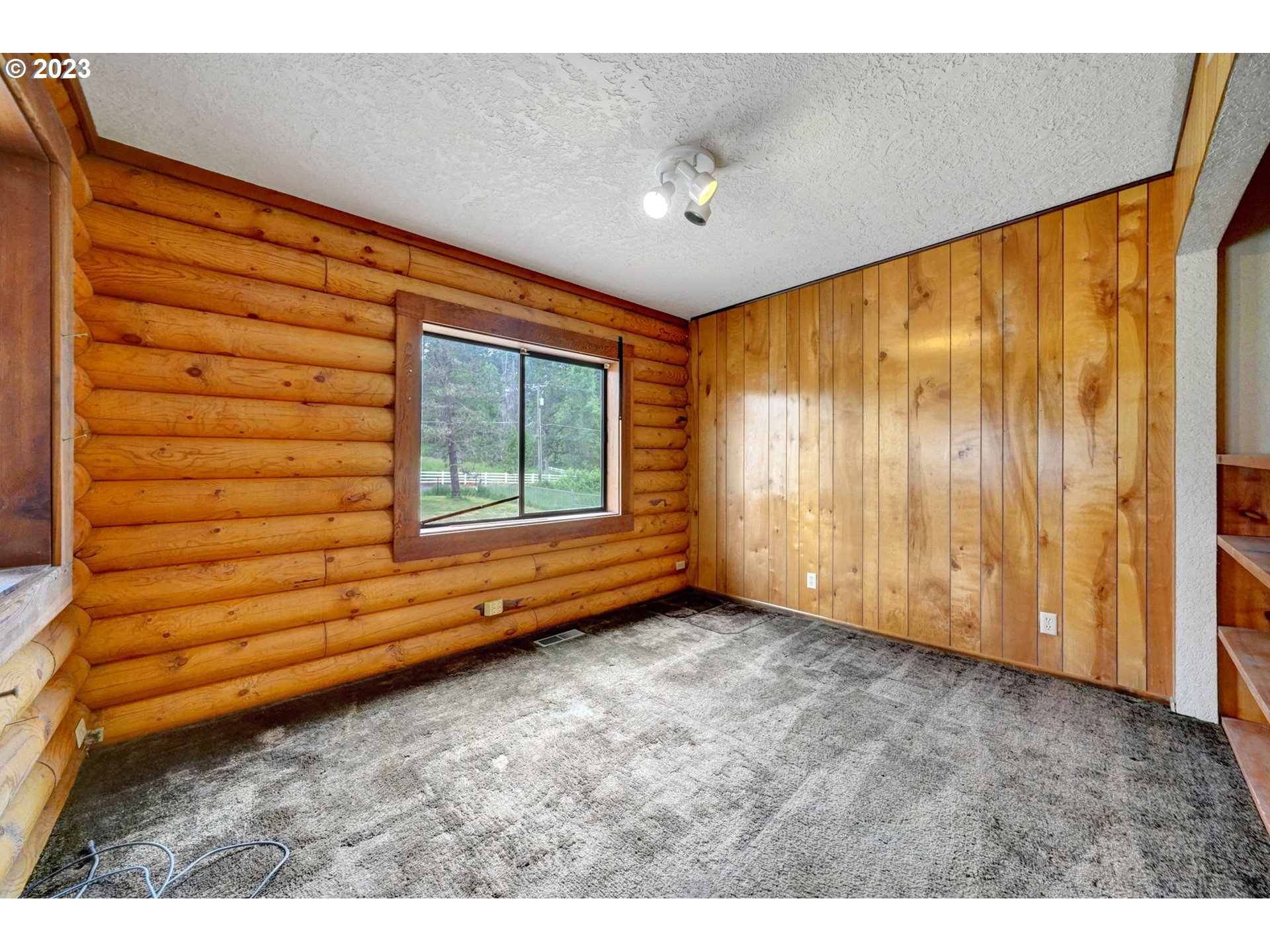 17080 South Holcomb Road Oregon City, OR 97045 - Photo 14 of 47