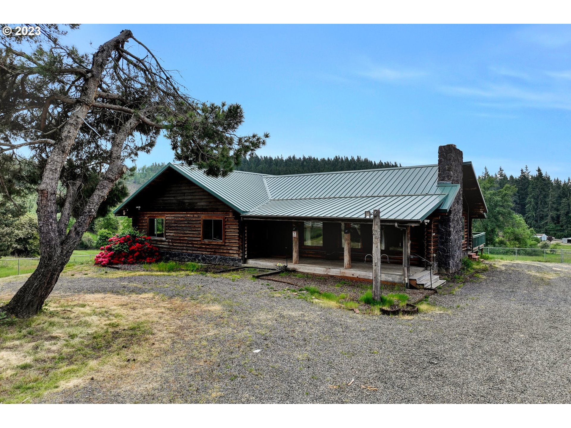 17080 South Holcomb Road Oregon City, OR 97045 - Photo 2 of 47