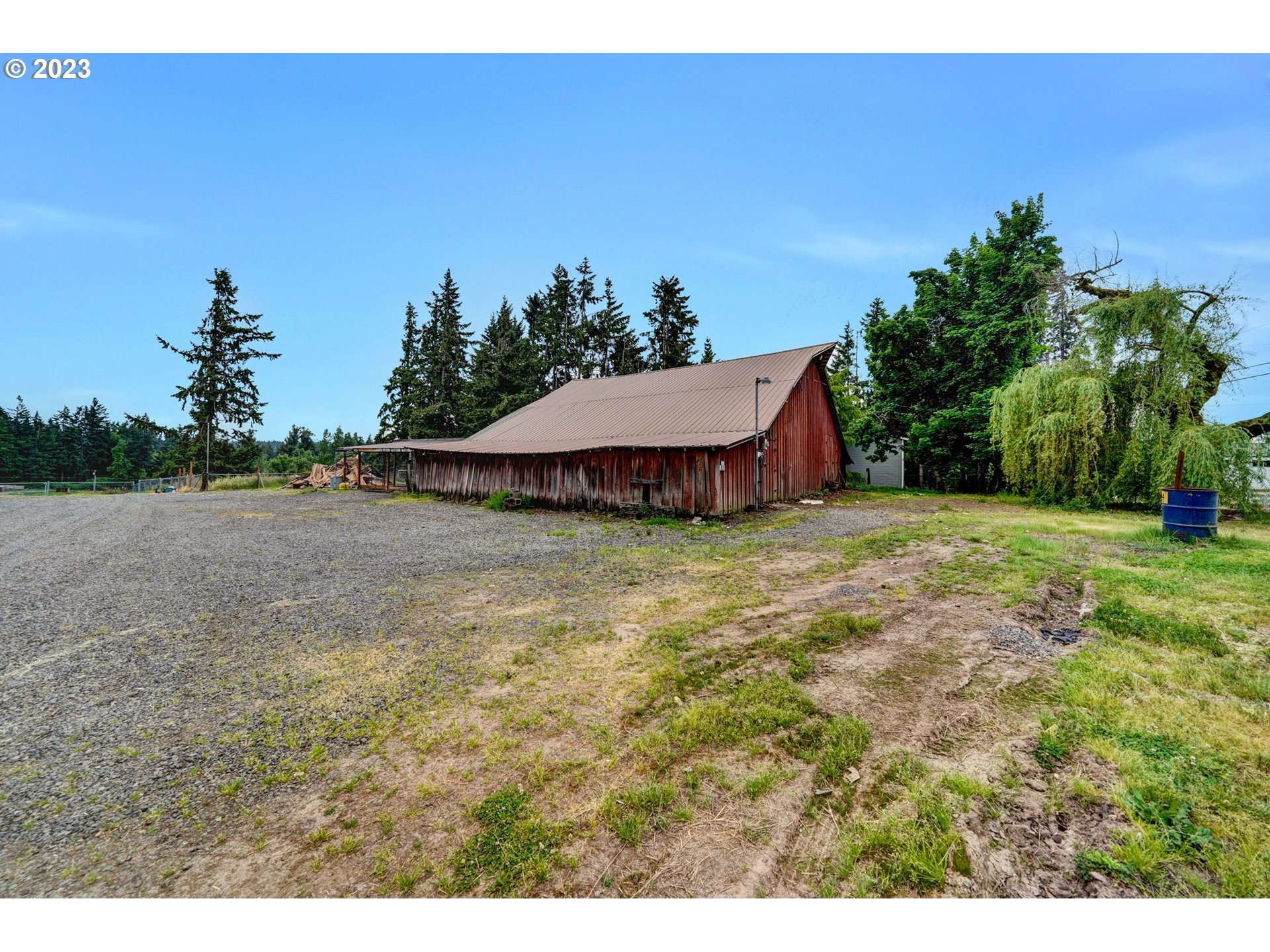 17080 South Holcomb Road Oregon City, OR 97045 - Photo 33 of 47 Barn