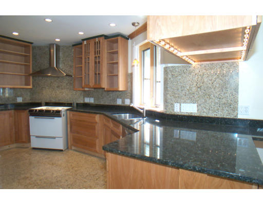 31 Holyoke Road, Unit B Somerville, MA 02144 - Photo 4 of 8 Gallery Image 4