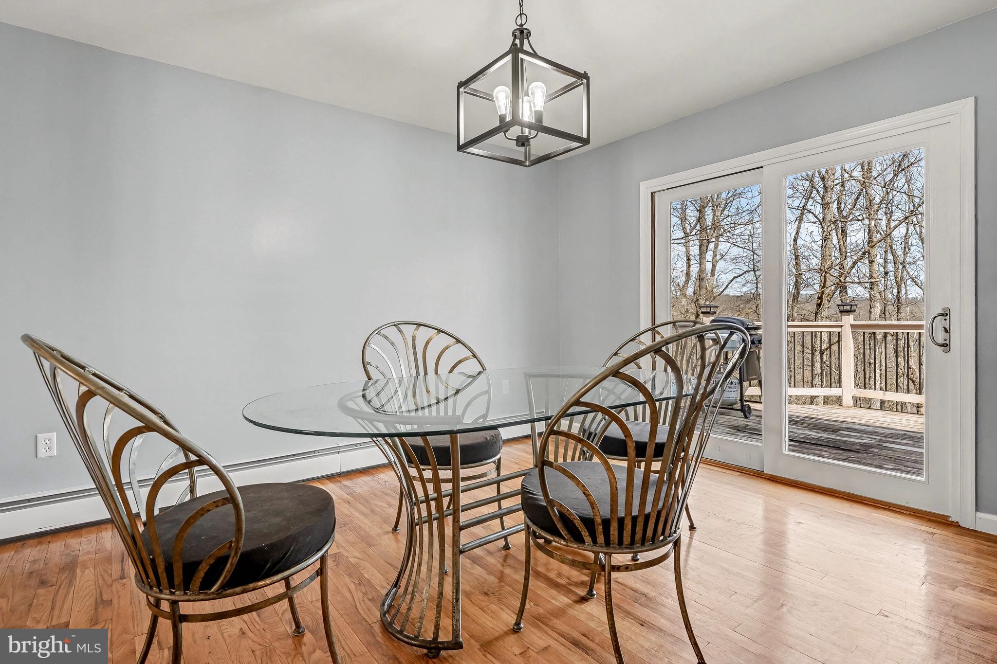 33 Edgewood Road Boyertown, PA 19512 - Photo 11 of 53 Dining Rm