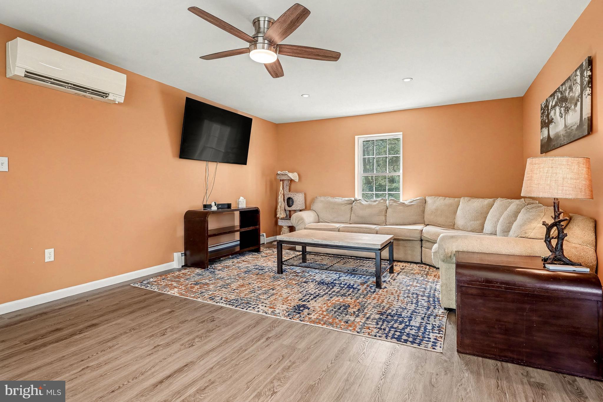 33 Edgewood Road Boyertown, PA 19512 - Photo 18 of 53 Family Rm