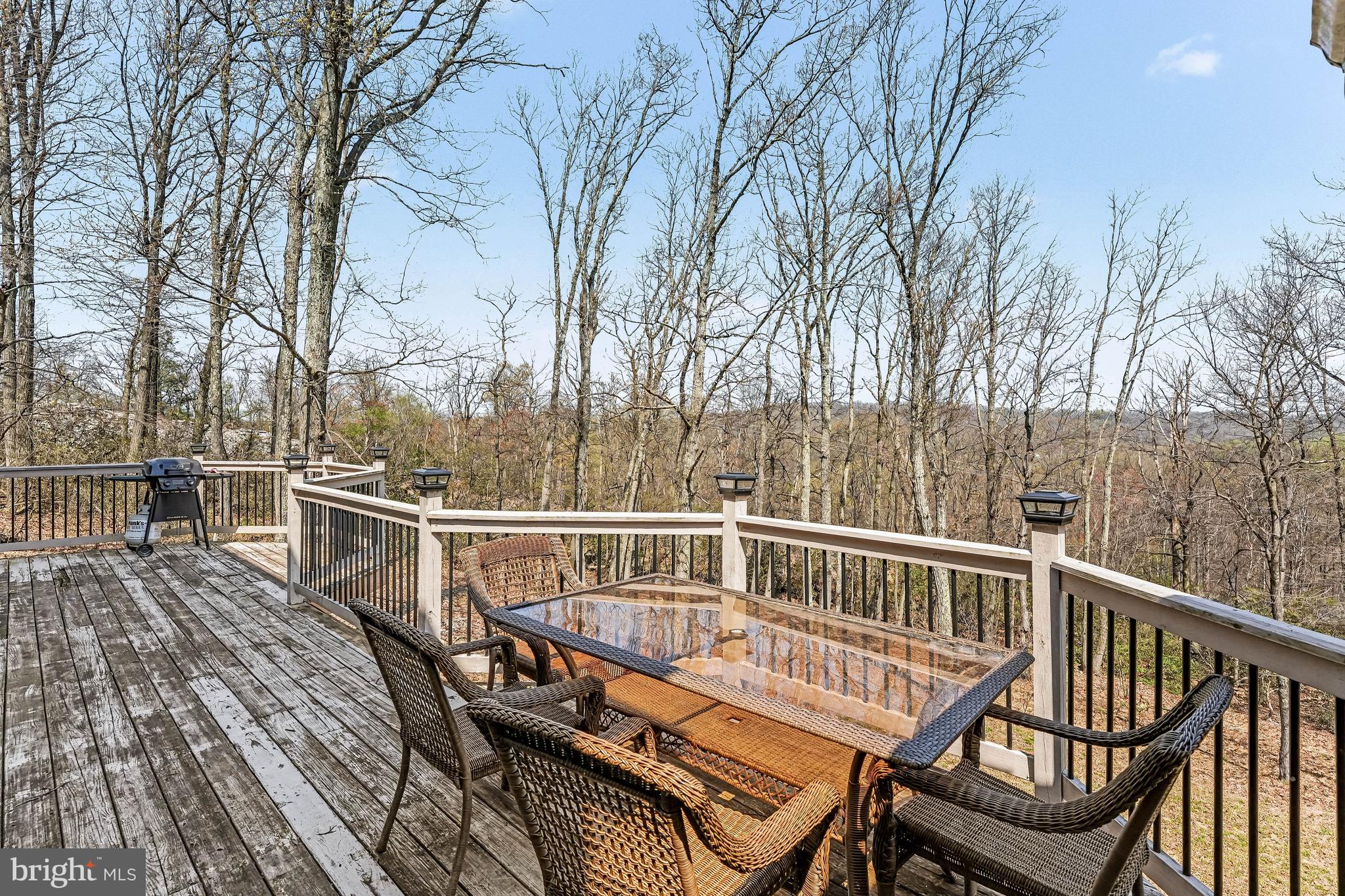 33 Edgewood Road Boyertown, PA 19512 - Photo 38 of 53 Deck