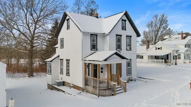 $315,000 | 30 Cedar Street, Newstead, NY 14001