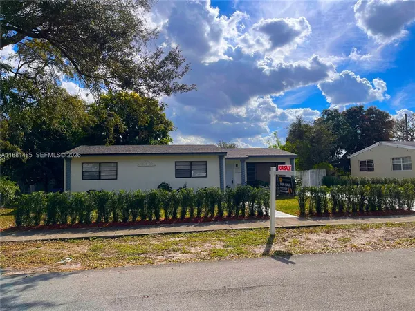 $589,900 | 2960 Northwest 165th Street, Miami Gardens, FL 33054