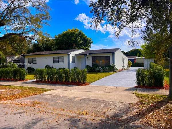 $589,900 | 2960 Northwest 165th Street, Miami Gardens, FL 33054