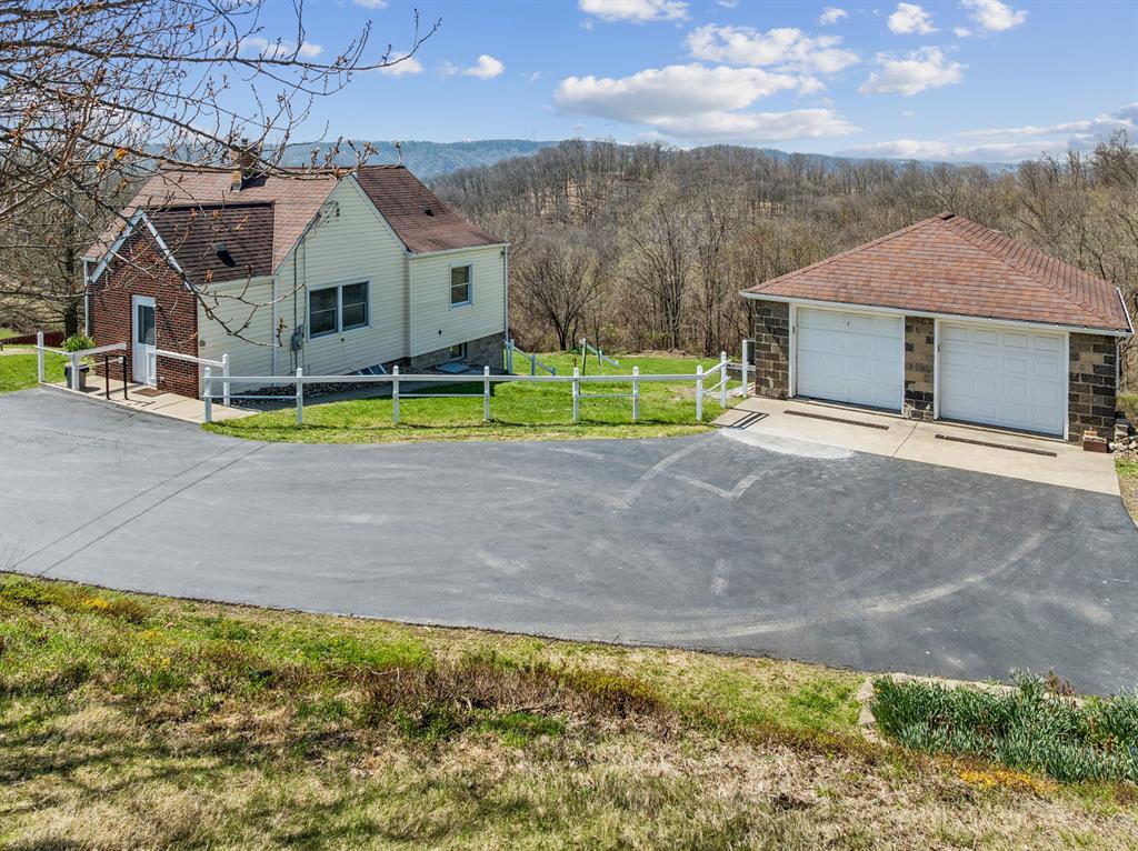 1173 Harmony Road Baden, PA 15005 - Photo 28 of 46