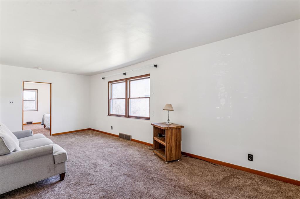 1173 Harmony Road Baden, PA 15005 - Photo 7 of 46