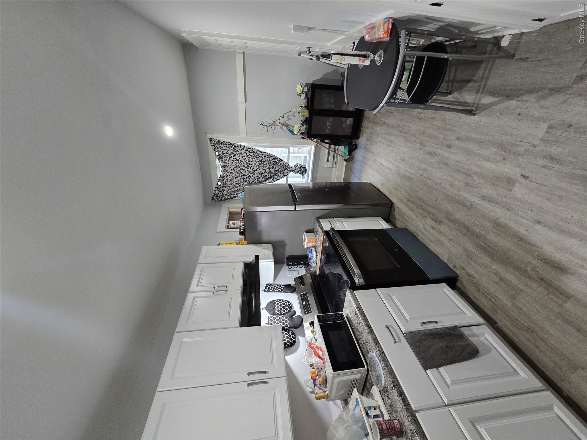 17 Conklin Street Poughkeepsie, NY 12601 - Photo 18 of 44