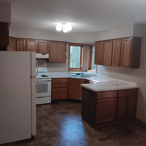 $2,000 | 2649 Stanbrook Street, Fitchburg, WI 53711