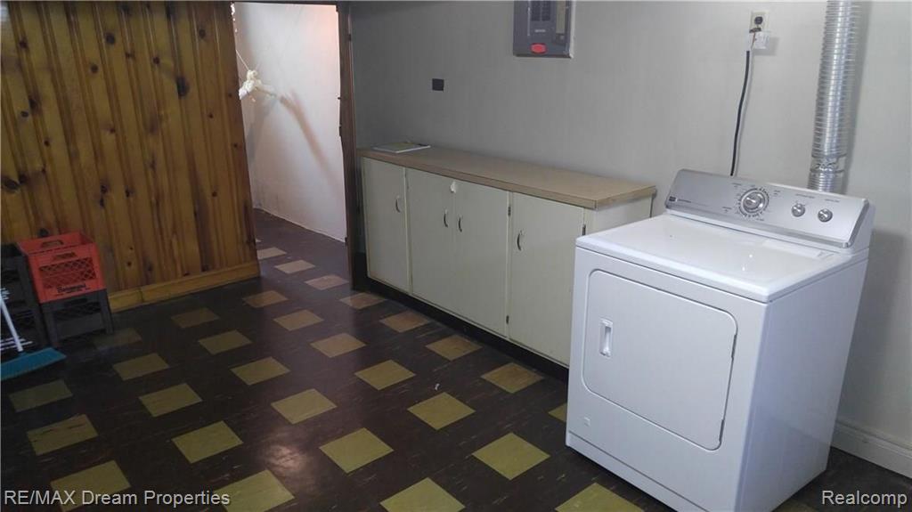 9023 Evergreen Road Detroit, MI 48228 - Photo 13 of 25