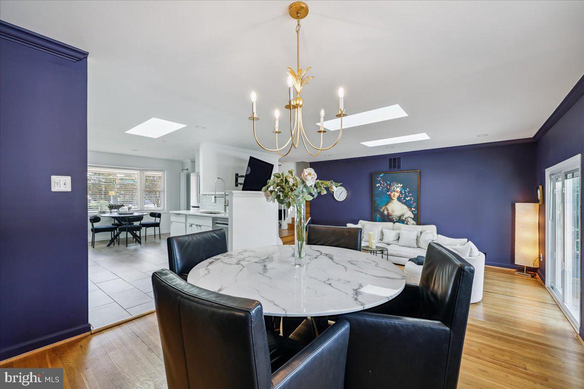 11700 Seven Locks Road Potomac, MD 20854 - Photo 4 of 44 DINING