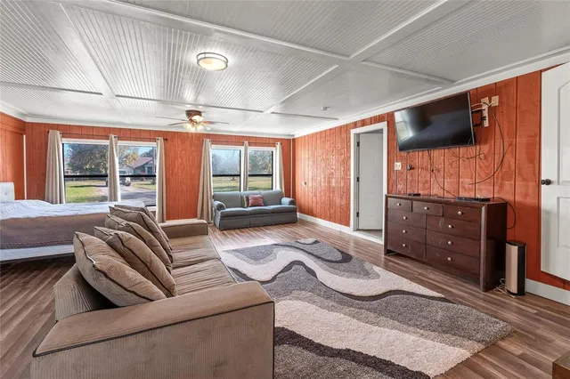 $460,000 | 111 Rocking Chair Ranch Road, Trinidad, TX 75163