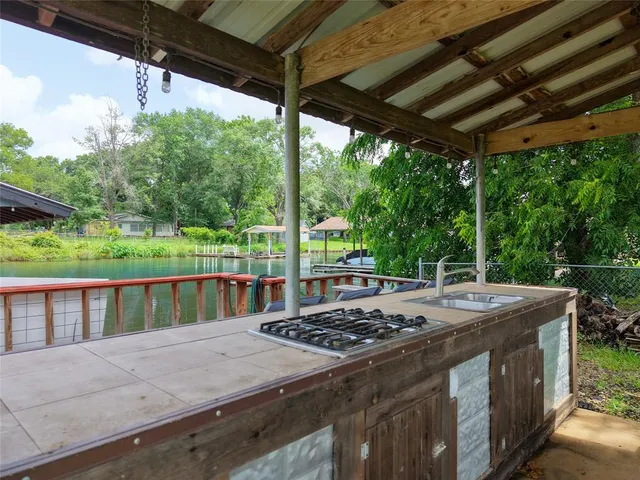 $460,000 | 111 Rocking Chair Ranch Road, Trinidad, TX 75163