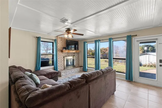 $460,000 | 111 Rocking Chair Ranch Road, Trinidad, TX 75163