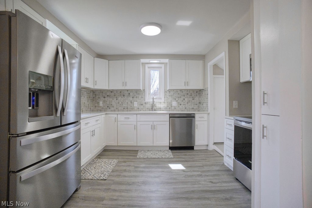 1639 Edgefield Road Lyndhurst, OH 44124 - Photo 3 of 49 Gallery Image 3