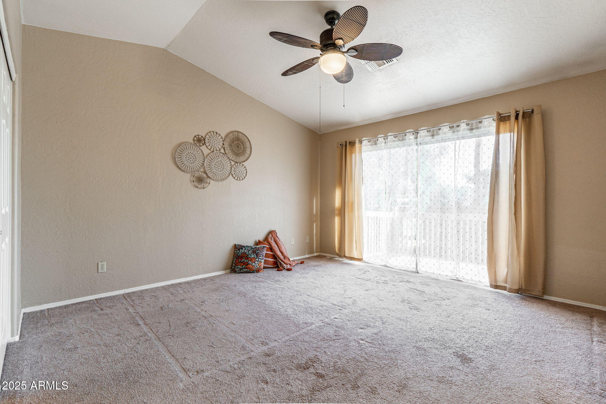 15601 South 37th Way Phoenix, AZ 85048 - Photo 18 of 38 a view of a room with a large window
