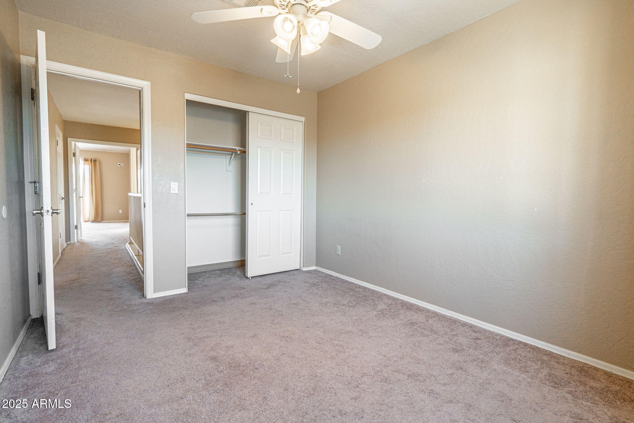 15601 South 37th Way Phoenix, AZ 85048 - Photo 23 of 28 an empty room with a bathroom